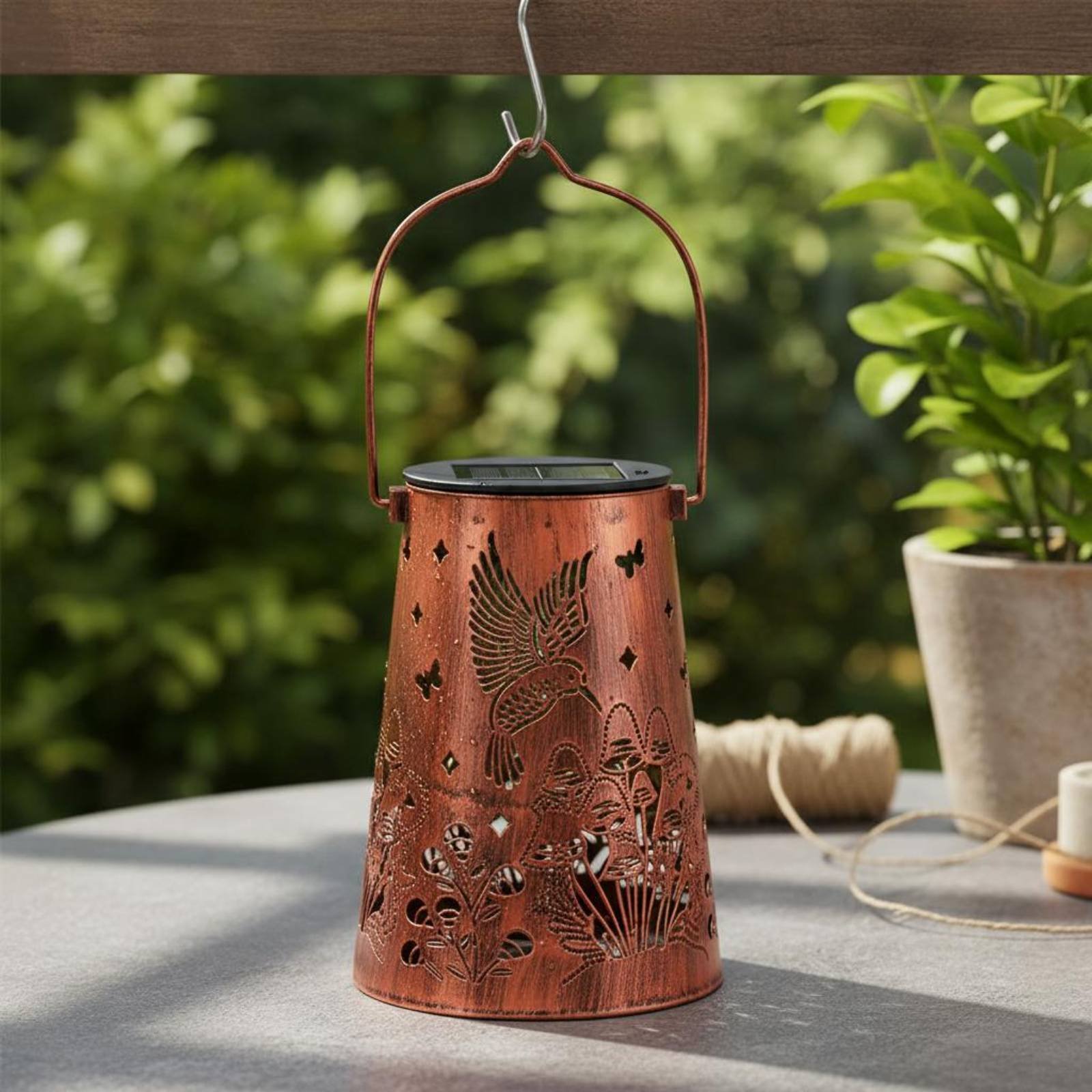 โคมไฟสวนลายดอกไม้ โคมไฟสวน ระบ - Solar Lantern Hanging บทวิจารณ์และราคา